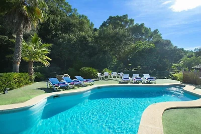 Villa in Pollensa mit Schwimmbecken