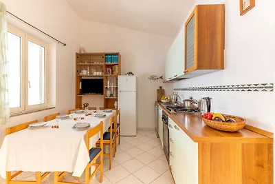 Wohnung in Calagonone mit Garten