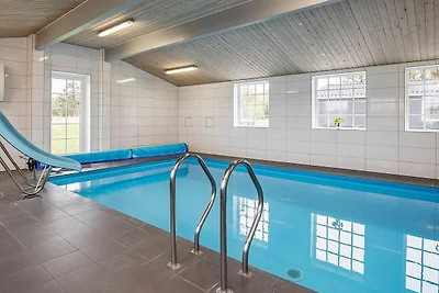24 Personen Ferienhaus in Øster Assels