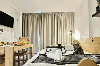 Schöne renovierte Wohnung für 4 Personen in T...