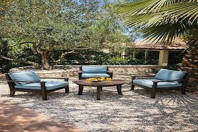 Luxuriöse Gartenvilla, 50 m vom Strand...