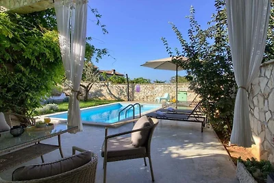 Kalu con piscina cerca de Rovinj