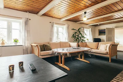 Rustiek huisje met open haard