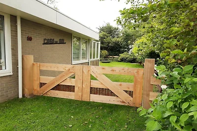 Bungalow in Sint Maartenszee in Strandnähe