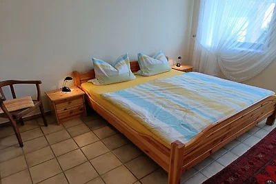 Apartamento vacacional en Ulmen con piscina.