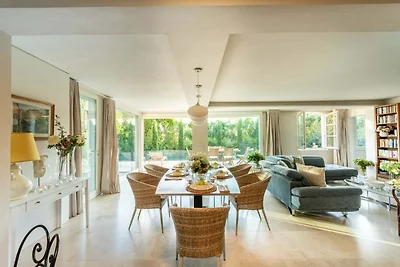 Moderne villa op het Toscaanse platteland
