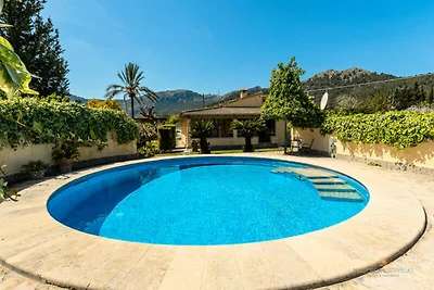 Villa in Pollenà mit privatem Pool und Grill