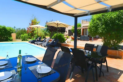 Villa in Campos mit Pool und Whirlpool