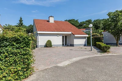 Villa in Arcen mit Bad und...