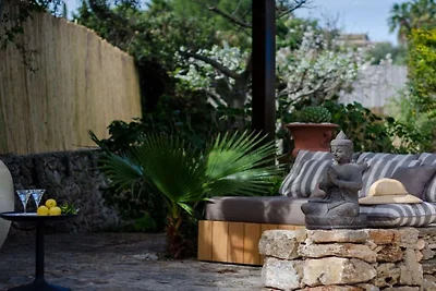 Villa in Siracusa mit Schwimmbecken