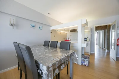 Bellissimo appartamento con vista sul mare