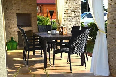 Ferienhaus in Barbici mit Schwimmbecken