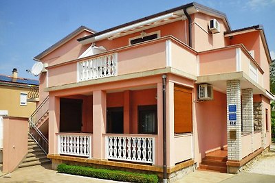 Appartement PINK in Starigrad Paklenica, nahe...