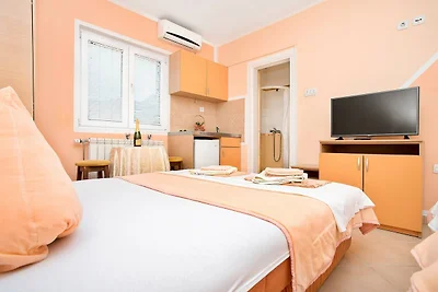 Perfect Budva Stay Near the Sea & Aqua Park -...