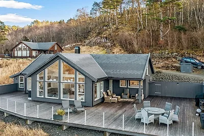 8 Personen Ferienhaus in lyngdal-By Traum