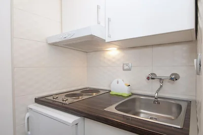 Apartments Villa Angela - Studio Apartment wi...