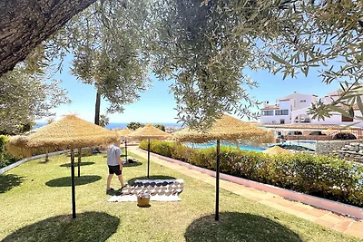 Reihenhaus in Nerja mit Meerblick & Pool