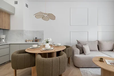 Komfortables Apartment, Innenpool, Strandnähe