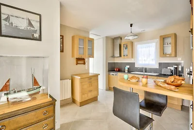 Appartamento a Plomeur vicino alla spiaggia d...