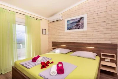 Villa Goldfield - One Bedroom Apartment with ...