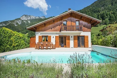 Secluded Villa in Biot with Swimming Pool