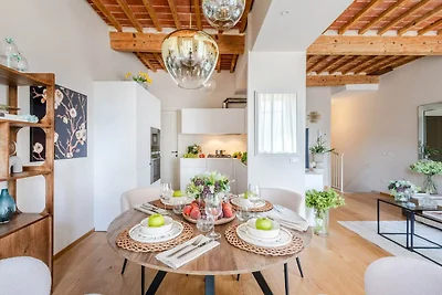 Lucca Apartment in Heart of Tuscany