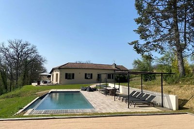 Moderne Villa in Le Gers mit privatem Pool