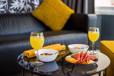 Apartment Velvet - Studio Apartment with Hot...