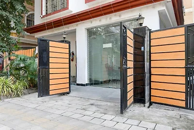 Hotel O New Town vicino al centro commerciale...