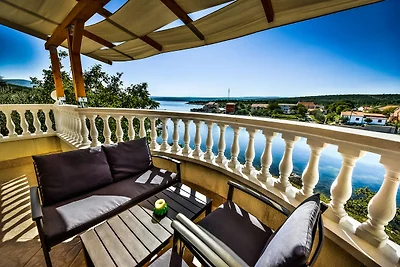Ferienhaus in Krusevo mit Garten