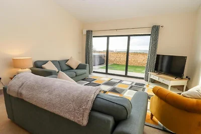 Scheune in Cotswolds mit Whirlpool & Aussicht