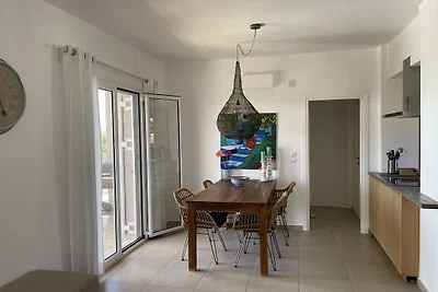 Moderne Villa mit pool in Kamaria Peloponnes