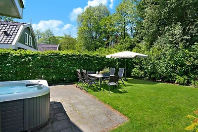 Koningshoeve Sauna & Jacuzzi 4 osoby