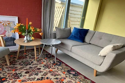 Modernes Ferienhaus in Strandnähe