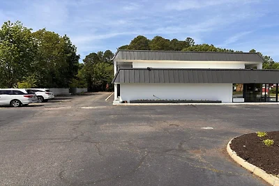 Kingsize-Bett | Rauchen | Newport News,...