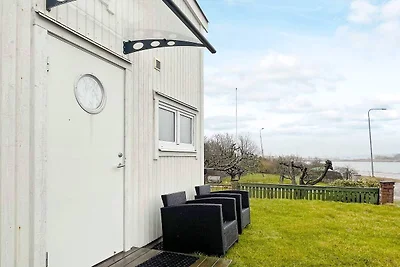2 Personen Ferienhaus in Öckerö-By Traum