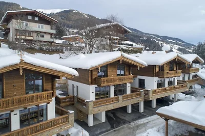 Rodzinny wypad do górskiego domku w Alpach