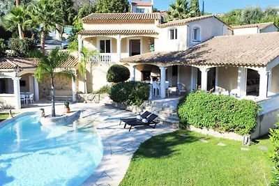 Villa in Cannes mit beheiztem Pool und...