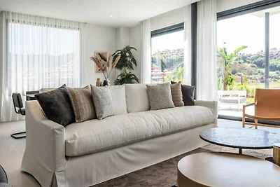 Villa in Marbella met Uitzicht op Golf