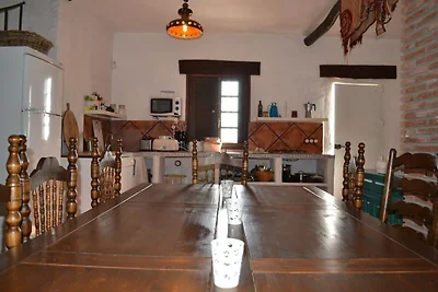Geräumiges Ferienhaus in Almogía mit Pool
