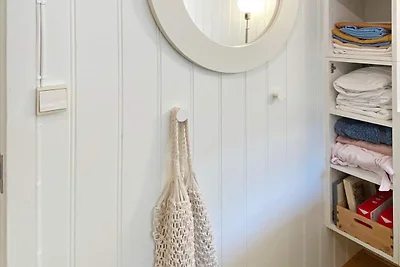 6 Personen Ferienhaus in Åsenfjord-By Traum