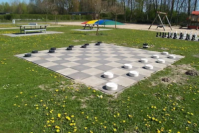 Gepflegtes Chalet in der Nähe des Biesbosch