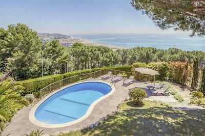 Gemütliche Villa in Arenys de Mar mit Pool