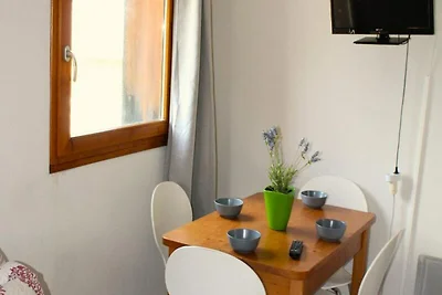 2-KAMERAPPARTEMENT VOOR 4 PERSONEN, OP HET ZU...