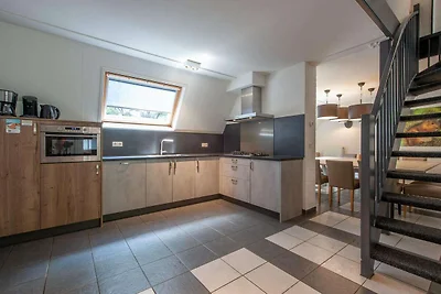 Casa vacanze ristrutturata con 5 bagni vicino...