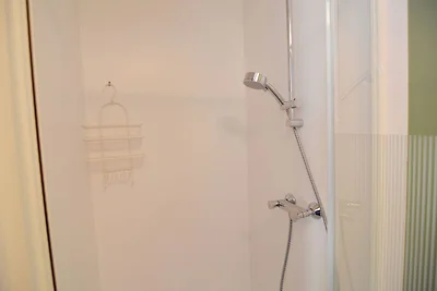 Mooi modern huisje met saunabubbelbaden
