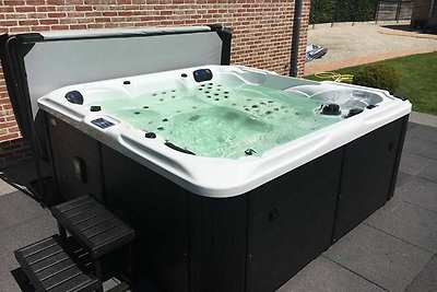 Luxe boerderij met heerlijk buiten bubbelbad