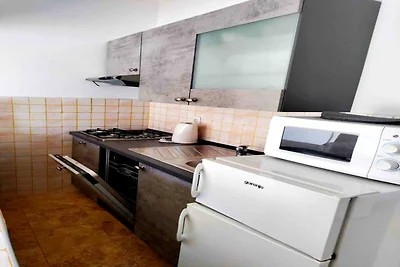 Apartment in Kampor mit Balkon