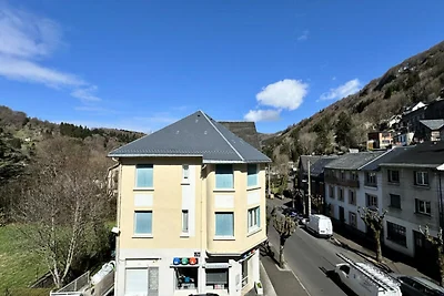 Ferienwohnung in Mont-Dore mit Bergblick