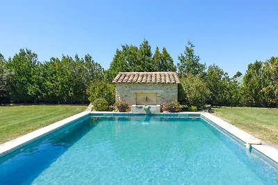 Isle sur la Sorgue mit Pool